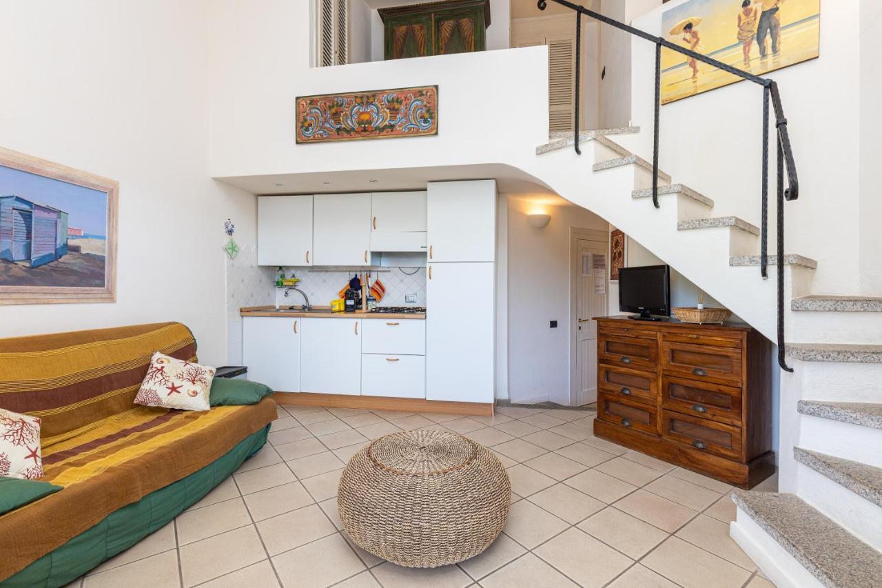 Casa Vacanze Baia Del Faro Palau Extérieur photo